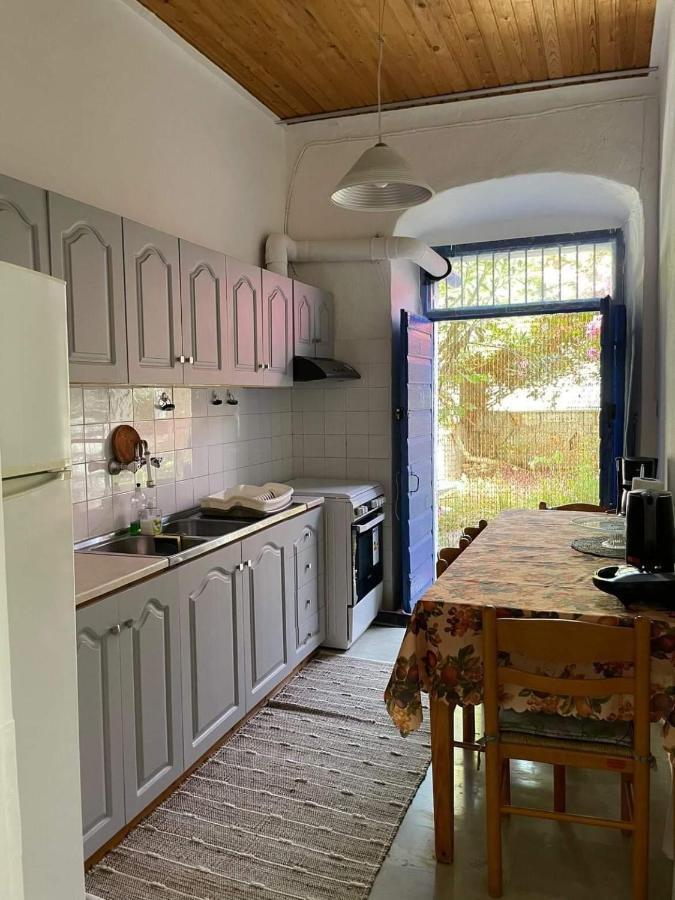 Ferienwohnung Veneto's Garden Kardhamili Exterior foto
